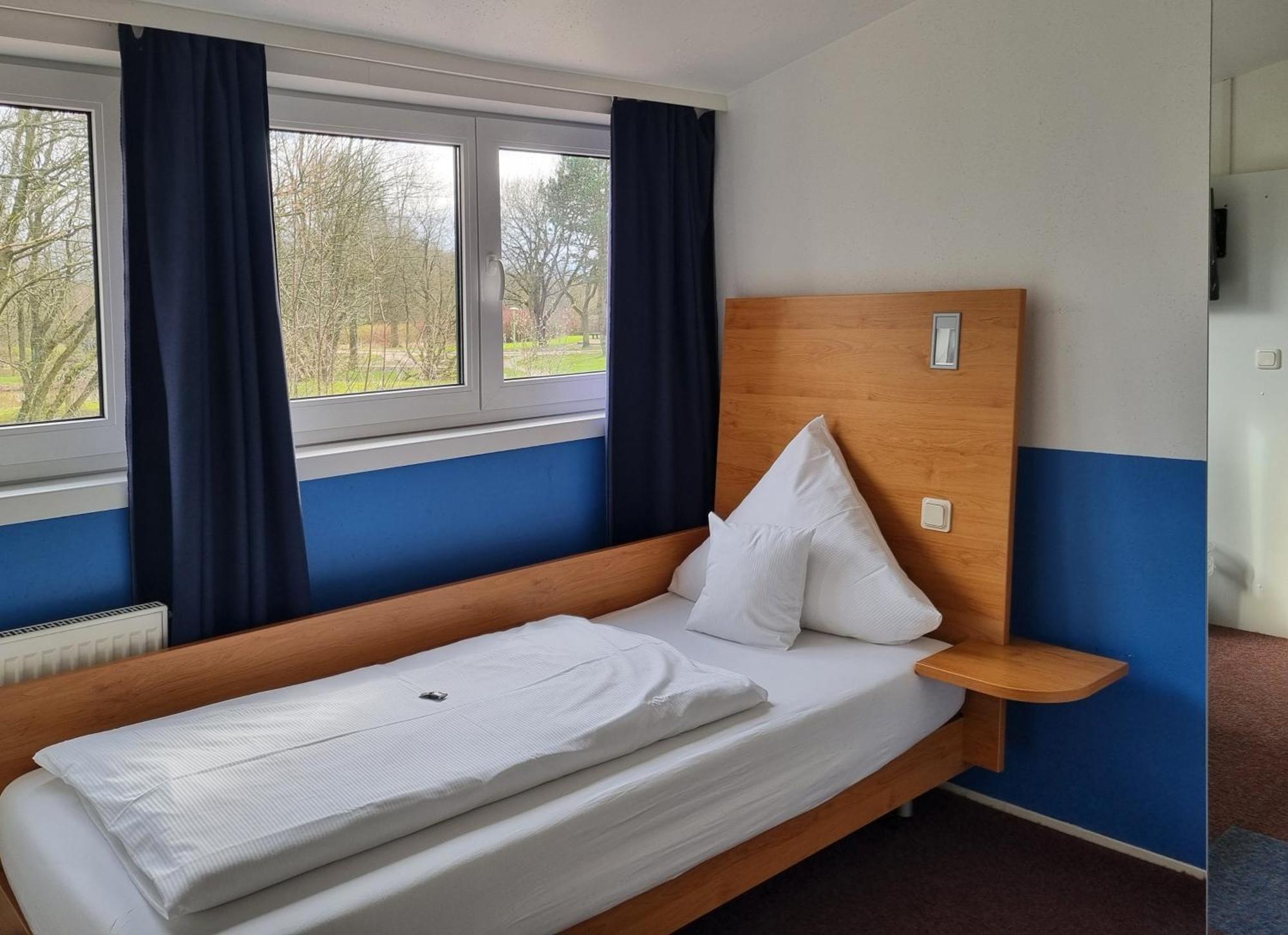 Hotel Dat Greune Eck Soltau Exteriör bild