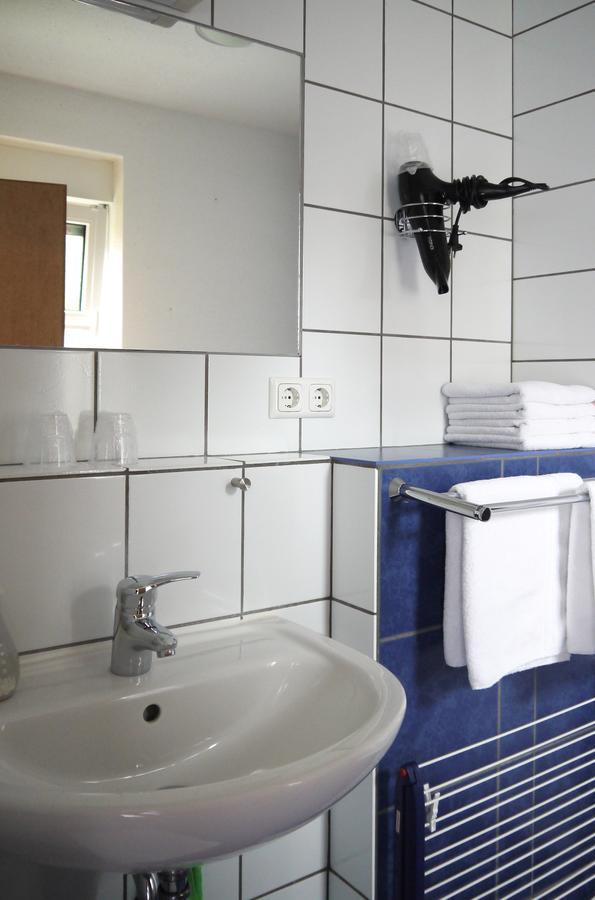 Hotel Dat Greune Eck Soltau Exteriör bild